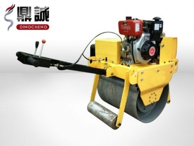 點(diǎn)擊查看詳細(xì)信息<br>標(biāo)題：重型手扶式單鋼輪壓路機(jī) 閱讀次數(shù)：13500