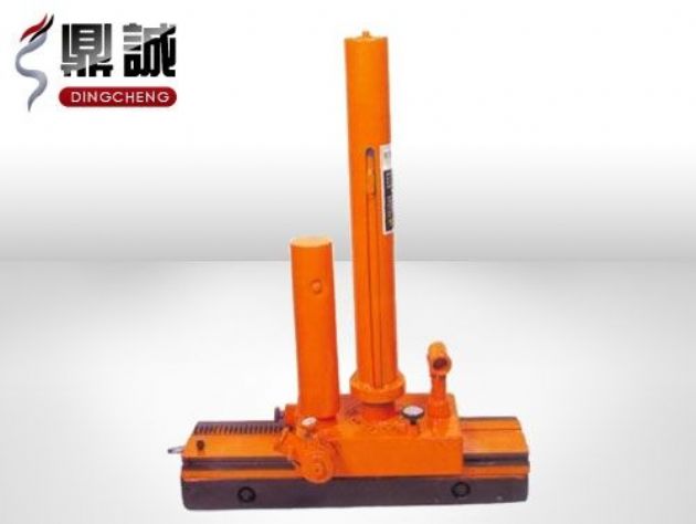點(diǎn)擊查看詳細(xì)信息<br>標(biāo)題：機(jī)車(chē)落軌復(fù)位機(jī) 閱讀次數(shù)：4906